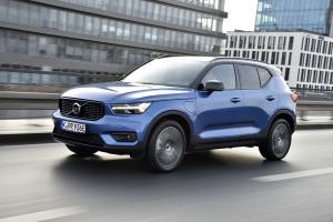 Volvo XC40 T5 Plug-in Hybrid R-Design 2019 года